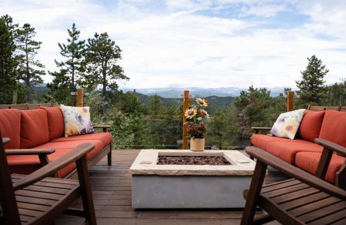 Coal Creek House | Lookout Lodge in Wondervu home
