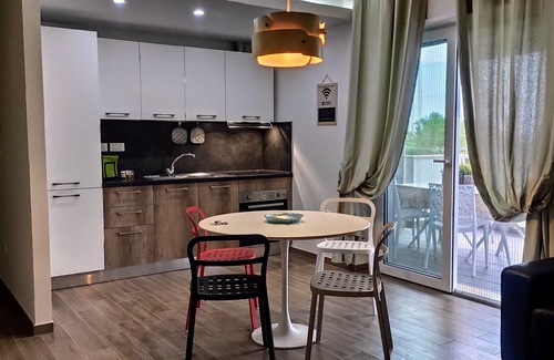 Cologna Spiaggia Apartment | Lorenzo by the sea