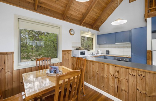 Lorne Cabin | Lorne Bush House Cottages & Eco Retreats