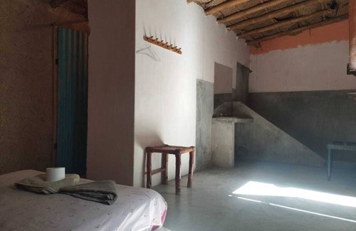 Veintiseis de Octubre Hotel | Los Almendros Mancora