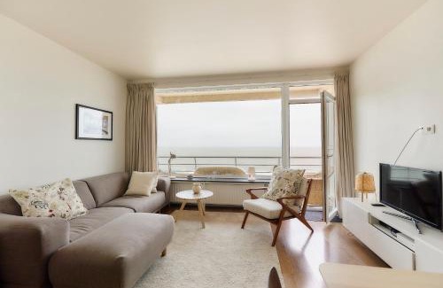 Mellet Apartment | Los Angeles 07-02