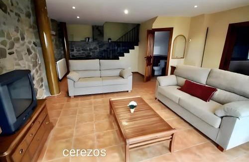 Voto House | Los Cerezos