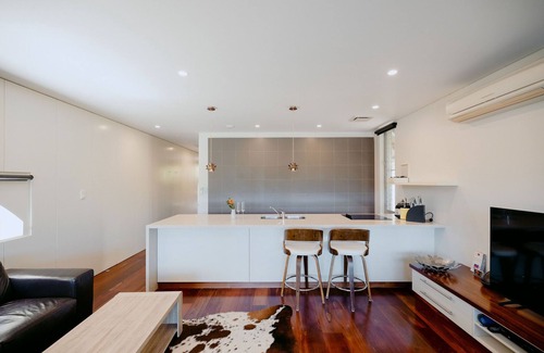 Bramley House | Losari Retreat