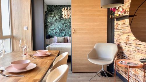 Voltaire - Saint Amour Apartment | Lost inn Lyon Part dieu -Entre centre ville et gare part dieu -Netflix