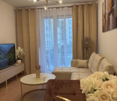 Ostroleka Apartment | Lotus Apartments Impero garaż