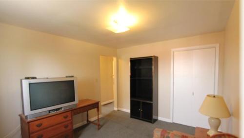 Cobourg Hotel | Lotus Motel