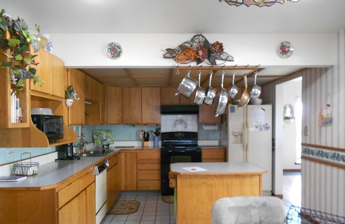 Barview House | Lou's Bay View in Scienic Coos Bay- Charleston. Large beautiful Home.