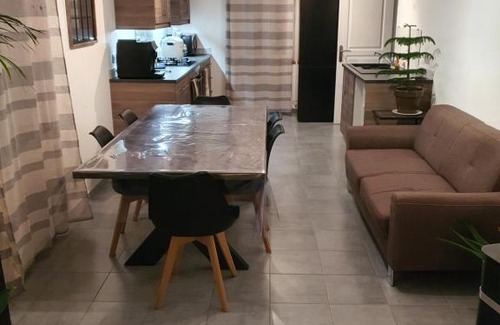 Villeneuve-sur-Yonne House | Loue chambre à la campagne