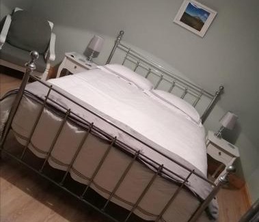 Tudenham Bed & Breakfast | Loughcrew View Bed and Breakfast