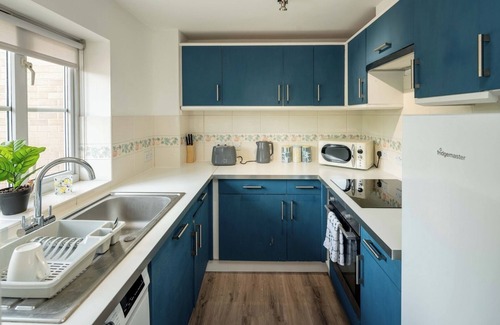 Loughton Apartment | Loughton Hideaway: Cozy 1BD Near Tube and Nature