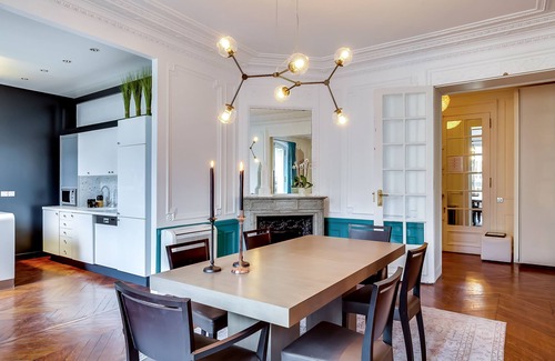 Paris City Center Apartment | Louvre View | Perfect location Amazing Luxury Flat | View Lift Concierge