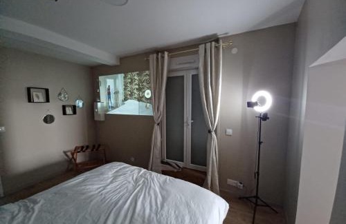 Illiers-Combray Apartment | Love room « L'étreinte dorée »