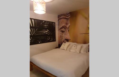 Itteville House | LOVE ROOM OUT OF TIME *JACUZZI*