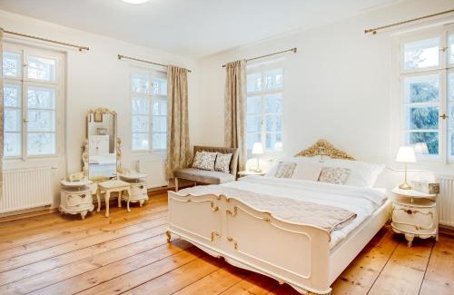 Zalany Villa | Lovecký zámeček pod Milešovkou
