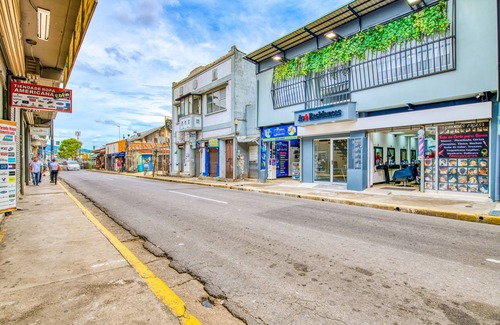 Dolorosa Apartment | Lovely 1-Bed/1Ba apartment with Patio in Downtown!