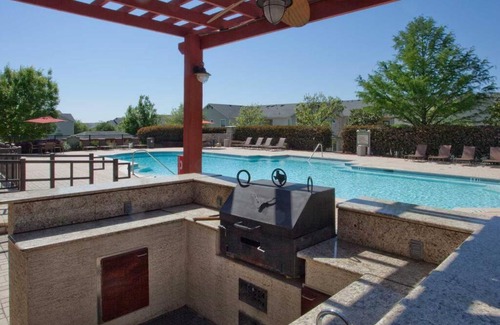 Live Oak Apartment | Lovely 2 Bedroom apartment home