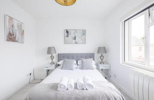 Cherry Hinton Apartment | Lovely 2 bedroom apartment - ideal location