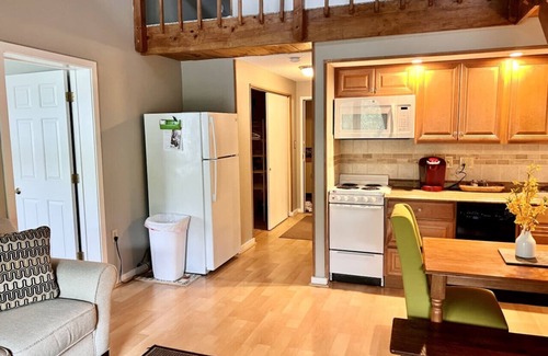 Lincoln Apartment | Lovely 2 Bedroom Loft at Loon Mountain! Lincoln NH