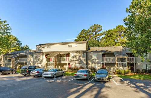Harbison Condo | Lovely 2 BR Condo with Adventure & Shopping Near!