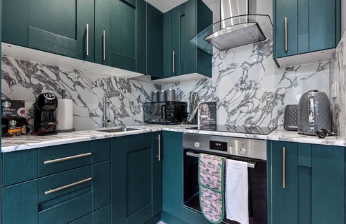 Harringay House | Lovely 2 BR with Grill