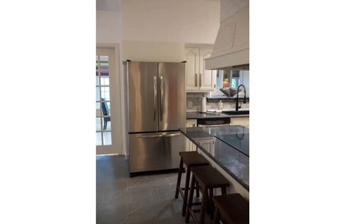 Scranton Apartment | Lovely 4 bedroom rental with spacious master suite