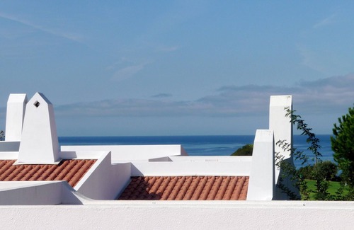 Prainha House | Lovely 4 bedroom villa surrounded by patios in peaceful luxury resort by the sea