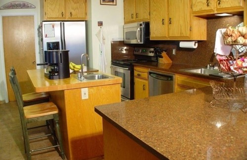Kelseyville House | Lovely and Private Lakefront Home!