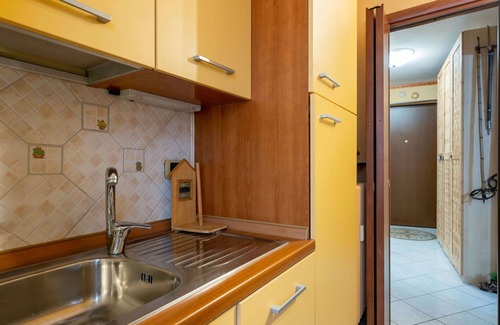 Limone Piemonte Apartment | Lovely apartment for 4 guests with WIFI, TV, patio, pets allowed and parking
