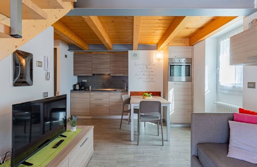 Novate Mezzola Apartment | Lovely apartment for 5 guests with WIFI, TV, balcony and parking