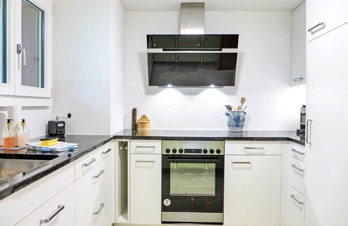 Grindelwald Apartment | Lovely apartment for 6 people with WIFI, TV and patio