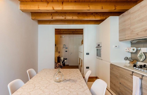 Monclassico Apartment | Lovely apartment for 4 people with WIFI, TV and parking