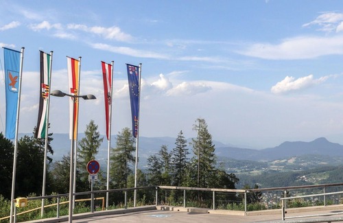 Klagenfurt am Woerthersee Apartment | Lovely apartment for 4 people with WIFI, TV and parking