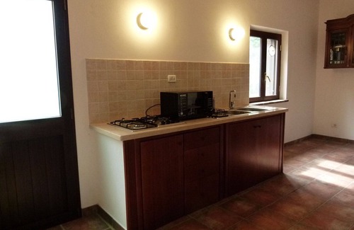 Fornole Apartment | Lovely apartment for 3 people with A/C, WIFI, pool, TV, panoramic view and parking