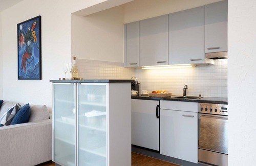 Ascona Apartment | Lovely apartment for 4 people with WIFI, TV, balcony and pets allowed