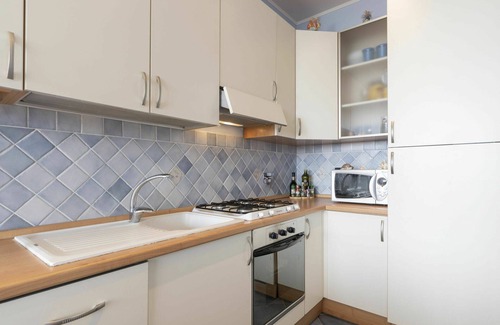 Capo Mimosa-Rollo Apartment | Lovely apartment for 6 people with WIFI, TV, terrace and parking