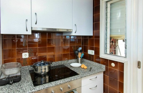 Pedrinya Apartment | Lovely apartment for 5 guests with TV and terrace