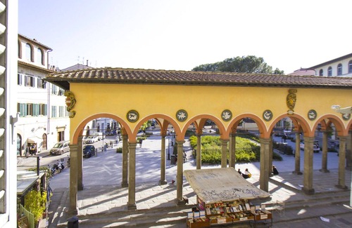 Sant' Ambrogio Apartment | Lovely apartment for 4 people with A/C, WIFI and TV