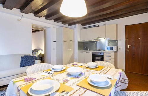 Morbegno Apartment | Lovely apartment for 2 people with WIFI, TV, balcony and parking