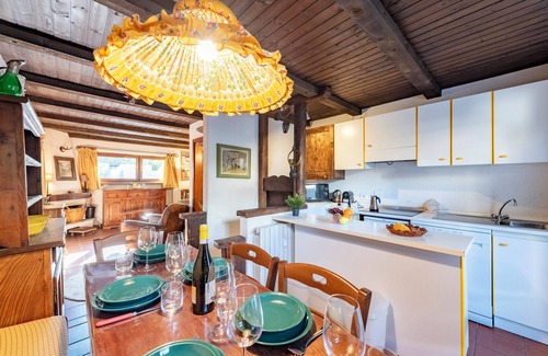 Dolonne Apartment | Lovely Apartment In Courmayeur, Courmayeur, Italy