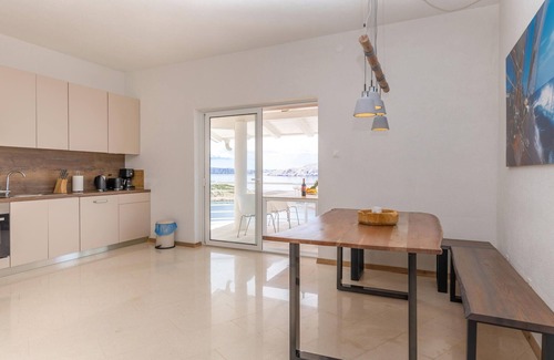 Lukovo Apartment | Lovely apartment in Lukovo with WiFi