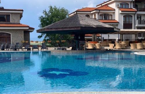 Aheloy Apartment | Lovely Apartment in peaceful family spa resort near to Nesebar