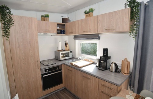Wemding House | Lovely apartment in villa for 4 guests with A/C, WIFI, TV, terrace, pets allowed and parking