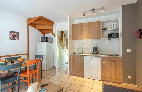 Saumur House | Lovely apartment in villa for 6 people with internet, pool, TV, terrace, pets allowed and parking