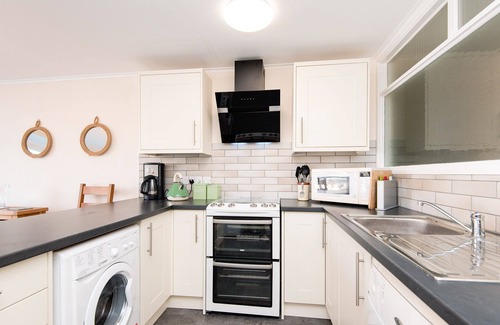 West Looe House | Lovely apartment on the edge of the harbour.