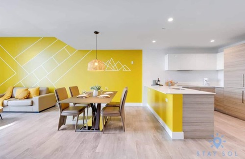Hollywood Lakes Apartment | Lovely Apartment| Rooftop Pool+ Gym