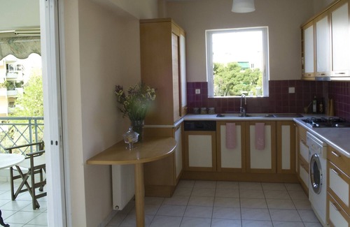 Agia Paraskevi Apartment | Lovely Athens Apartment in quiet neighbourhood with views of Mount Hymettos