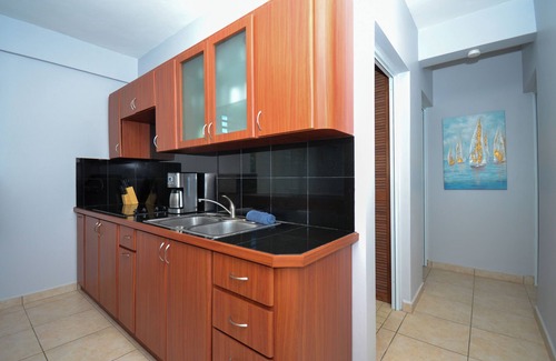 Aguadilla House | Lovely Beach Apartment close to Rincon, Puerto Rico - powered by solar energynn