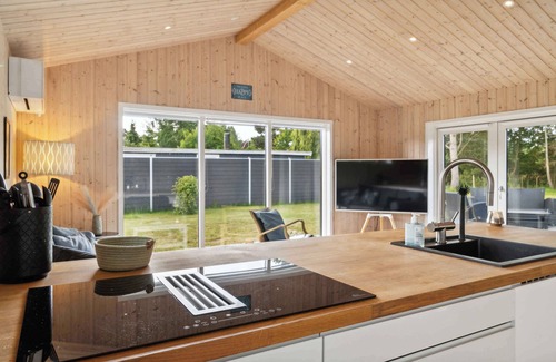 Bøtø By House | Lovely bright summer house in Marielyst