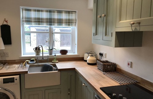 Clanfield House | Lovely Cottage