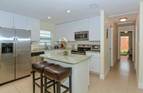 South Sarasota House | Lovely Cottage near the Beach and Downtown Sarasota